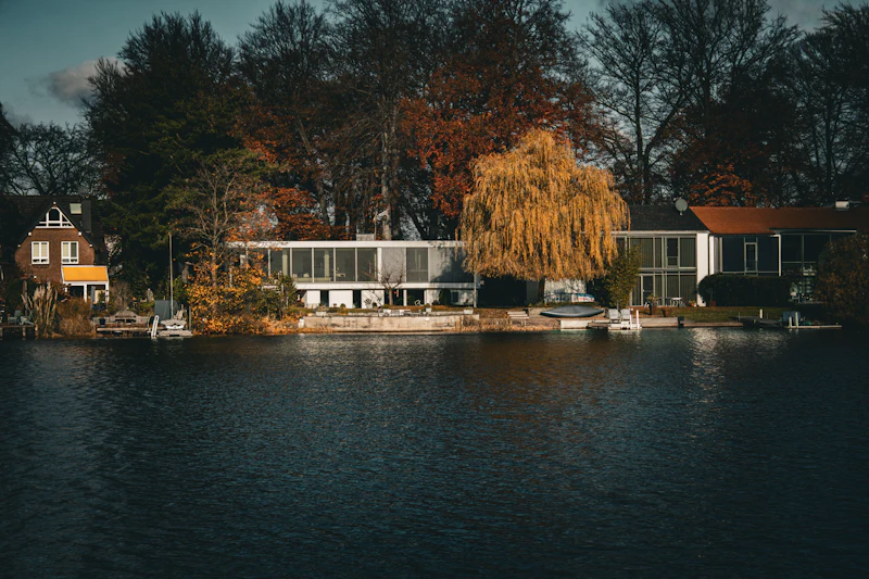 Illustrative photograph evoking the residential character of Geist, Indiana. Not a photograph of a specific property.